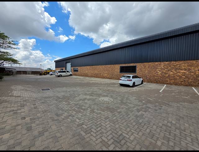 2,700M² FACTORY TO LET IN BENONI SOUTH